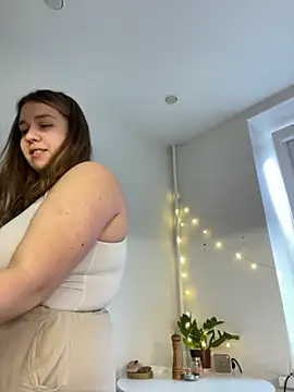 SuzieMurray online show from November 2025 09:13:01 AM