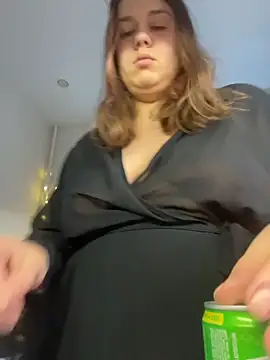 SuzieMurray online show from December 2025 07:46:02 AM