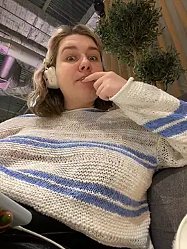 SuzieMurray online show from March 2025 10:24:02 AM