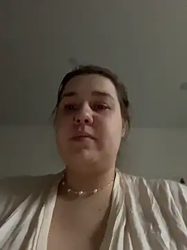 SuzieMurray online show from November 2025 12:22:01 PM