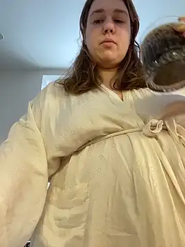 Snapshot of SuzieMurray chatting on March 2026 08:25:02 AM SuzieMurray online show from March 2026 08:25:02 AM