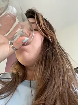 SuzieMurray online show from April 2026 08:21:02 AM