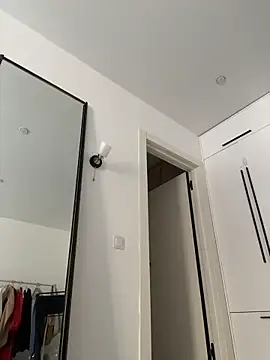 Snapshot of SuzieMurray chatting on February 2026 08:21:02 AM SuzieMurray online show from February 2026 08:21:02 AM