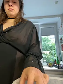 SuzieMurray online show from September 2025 10:09:01 AM