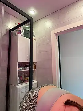 SuzieMurray online show from April 2026 08:40:01 AM