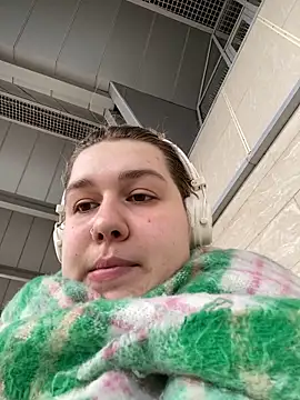 SuzieMurray online show from March 2025 08:17:02 AM