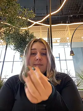SuzieMurray online show from March 2025 11:29:02 AM