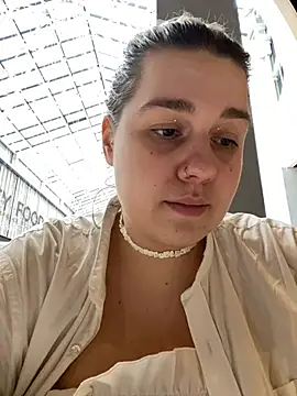 SuzieMurray online show from March 2025 11:19:02 AM