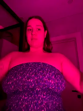 SuzieMurray online show from November 2025 12:31:02 PM