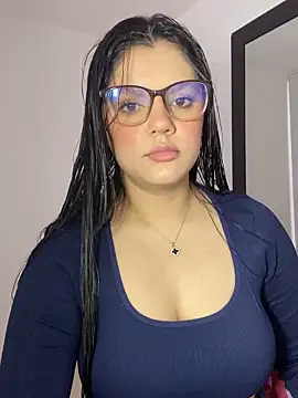 kimberlyhills1 online show from October 2025 07:37:01 PM