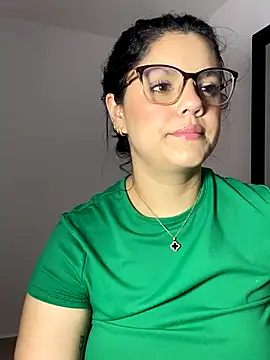 kimberlyhills1 online show from October 2025 07:35:02 PM