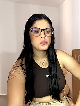 kimberlyhills1 online show from November 2025 08:24:02 PM