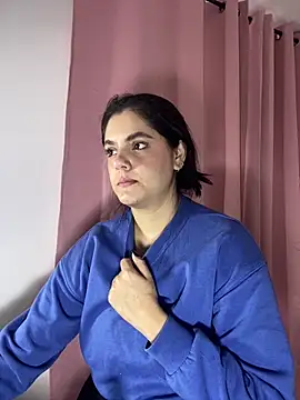 kimberlyhills1 online show from February 2026 04:37:01 PM