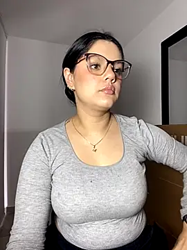 kimberlyhills1 online show from November 2025 07:50:02 PM