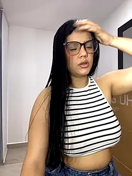 kimberlyhills1 online show from November 2025 10:02:01 PM