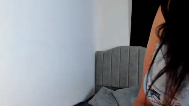 lorymoon online show from February 2025 08:46:01 PM