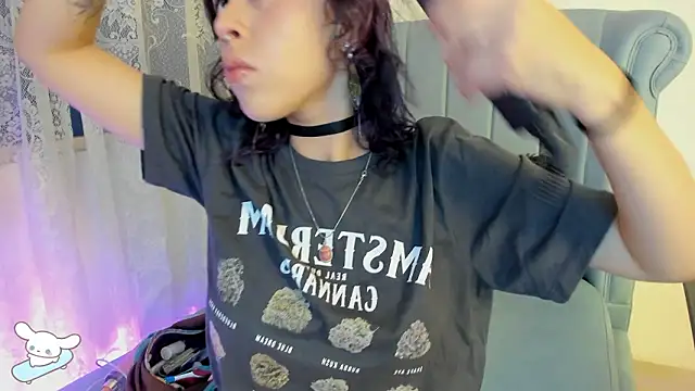 Snapshot of AlexaFoxy18 chatting on January 2026 07:34:01 AM AlexaFoxy18 online show from January 2026 07:34:01 AM