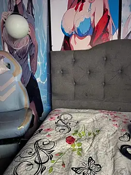 Im Little online show from April 2026 02:18:02 AM