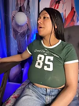 Im Little online show from October 2025 03:18:02 AM