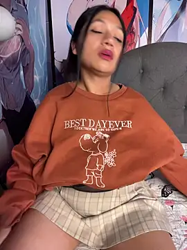 Snapshot of Im_Little chatting on February 2026 03:20:01 AM Im Little online show from February 2026 03:20:01 AM