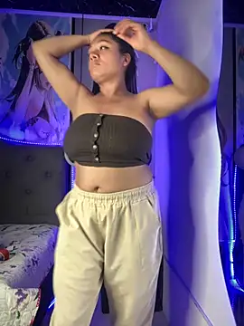 Im Little online show from January 2025 03:20:01 AM