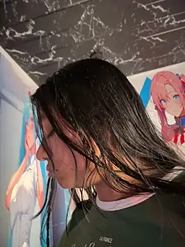 Im Little online show from April 2026 03:01:01 AM