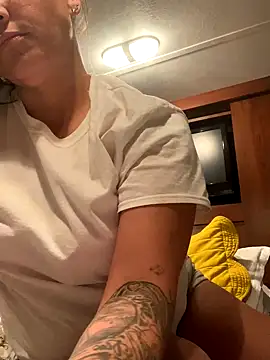 maexmaeee online show from September 2025 05:42:02 PM