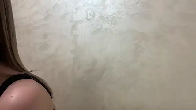 CaitlinaJayne23 online show from February 2026 06:28:02 PM