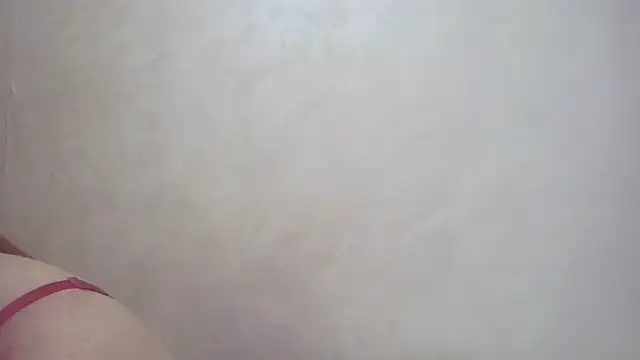 Snapshot of CaitlinaJayne23 chatting on October 2025 06:12:01 AM CaitlinaJayne23 online show from October 2025 06:12:01 AM