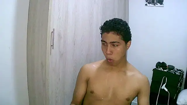 sexy diamante  online show from March 2026 05:13:01 AM