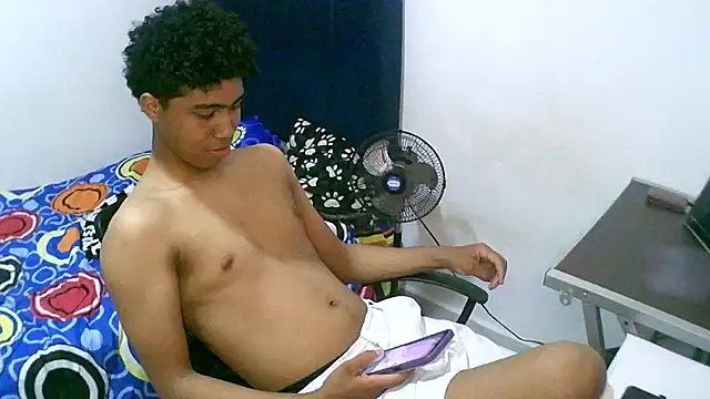 Snapshot of sexy_diamante_ chatting on September 2025 10:15:01 PM sexy diamante online show from September 2025 10:15:01 PM