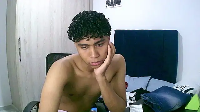 sexy diamante  online show from December 2025 02:45:01 AM