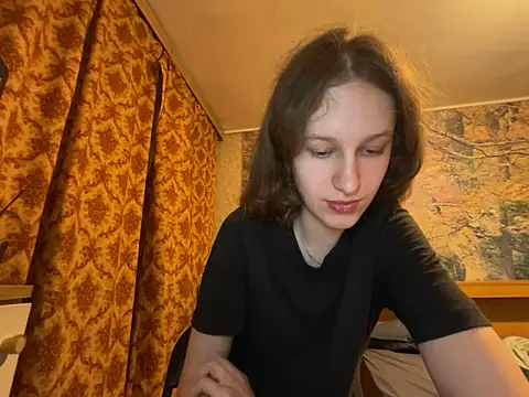 Snapshot of Eva_Angel3 chatting on May 2026 06:37:02 PM Eva Angel3 online show from May 2026 06:37:02 PM