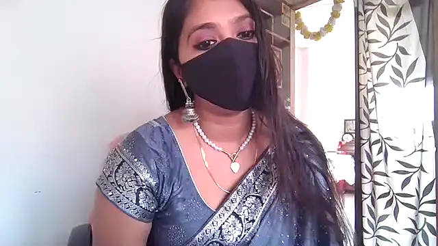 sexy-honey09 online show from February 2026 02:53:01 AM