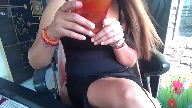 sexy-honey09 online show from November 2025 09:43:01 AM