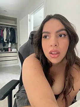 brazilianbbinuk online show from December 2025 11:20:02 AM