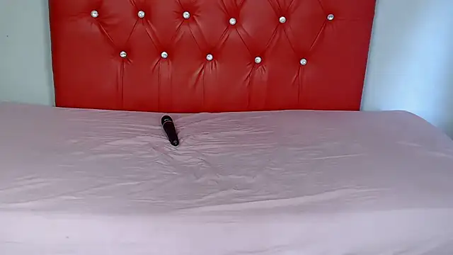 EbonyBentley online show from December 2025 06:12:02 AM