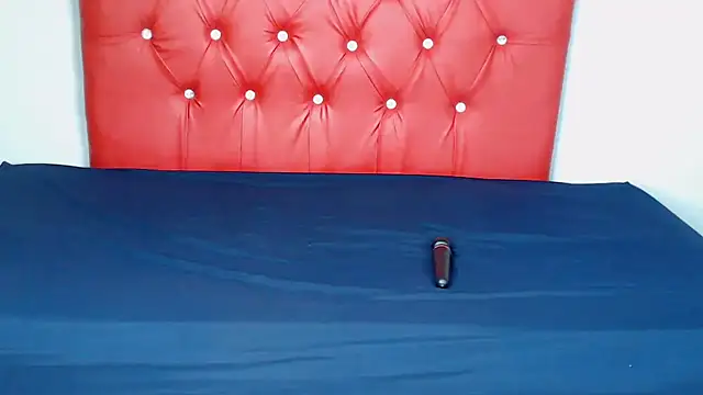 EbonyBentley online show from November 2025 06:13:01 AM