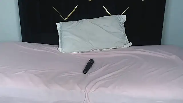 EbonyBentley online show from March 2026 06:33:01 AM