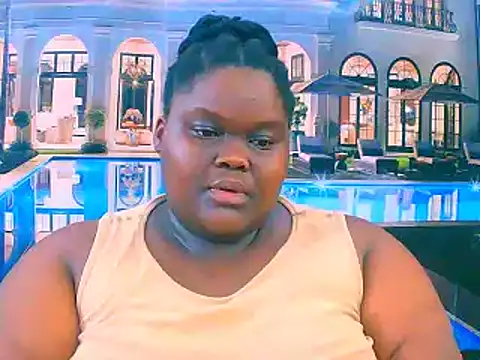 Snapshot of EbonyHotBuns chatting on December 2025 09:48:01 PM EbonyHotBuns online show from December 2025 09:48:01 PM