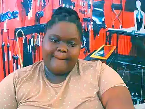 Snapshot of EbonyHotBuns chatting on November 2025 08:46:02 PM EbonyHotBuns online show from November 2025 08:46:02 PM