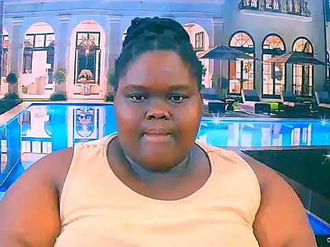 Snapshot of EbonyHotBuns chatting on November 2025 07:30:01 AM EbonyHotBuns online show from November 2025 07:30:01 AM