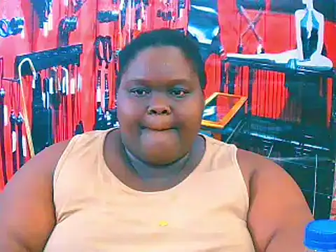 Snapshot of EbonyHotBuns chatting on October 2025 09:25:02 PM EbonyHotBuns online show from October 2025 09:25:02 PM