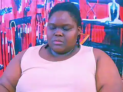 Snapshot of EbonyHotBuns chatting on October 2025 08:20:01 PM EbonyHotBuns online show from October 2025 08:20:01 PM