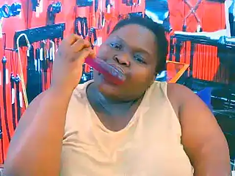 Snapshot of EbonyHotBuns chatting on October 2025 09:36:02 PM EbonyHotBuns online show from October 2025 09:36:02 PM