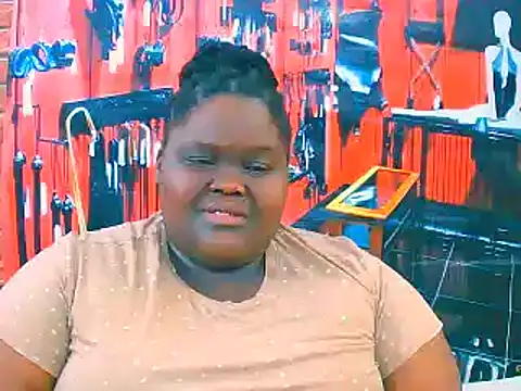 Snapshot of EbonyHotBuns chatting on November 2025 07:12:01 AM EbonyHotBuns online show from November 2025 07:12:01 AM