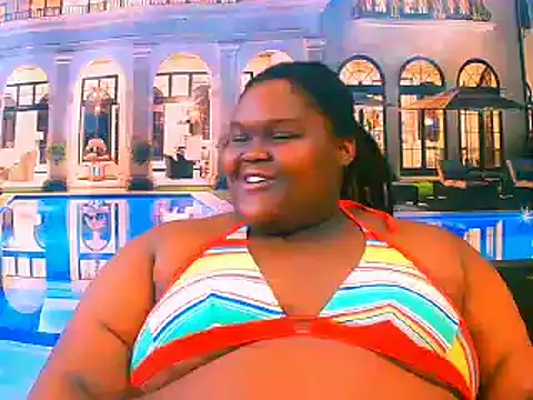 Snapshot of EbonyHotBuns chatting on June 2026 06:13:02 AM EbonyHotBuns online show from June 2026 06:13:02 AM