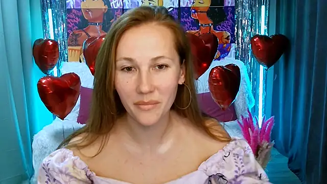 Snapshot of MichelleOrtis chatting on February 2025 01:33:01 PM MichelleOrtis online show from February 2025 01:33:01 PM