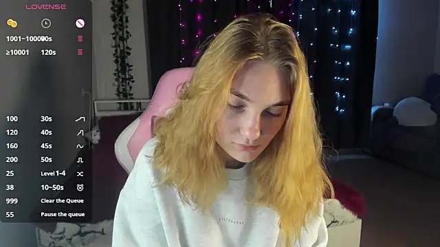 ReddHotPipper online show from March 2025 01:01:02 AM