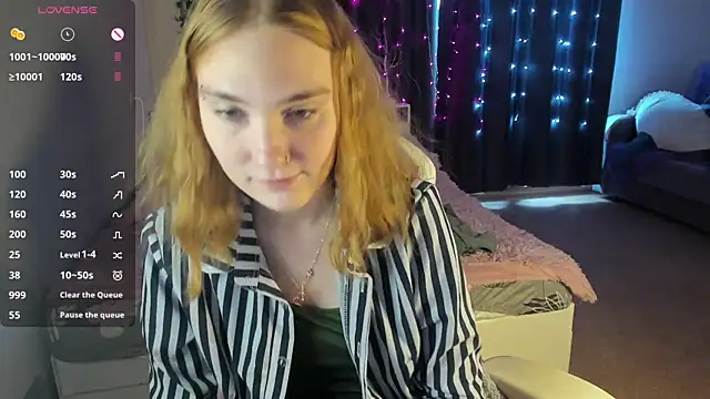ReddHotPipper online show from January 2025 05:00:02 AM